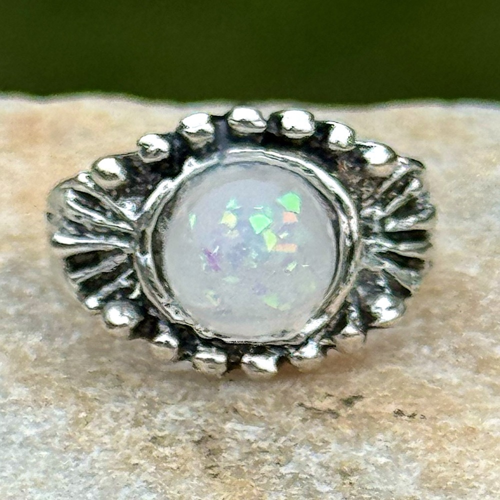 💖 Dainty Silver Tone Faux Opal Ring 4.75